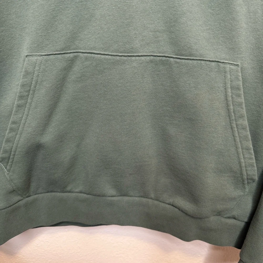 The North Face Men’s Circular Design Bear Logo Spell Out Green Hoodie Size XL